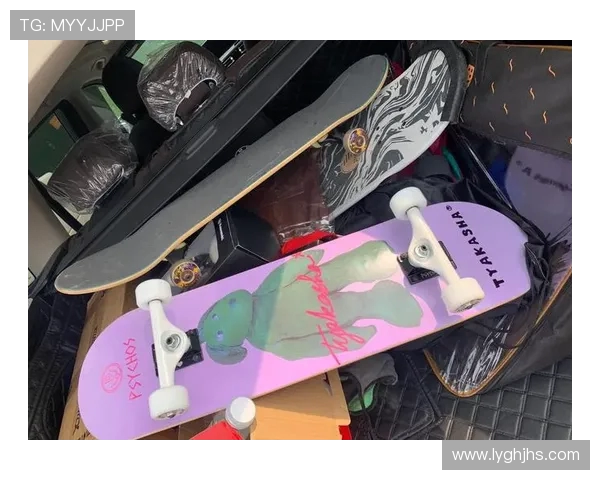 李伟独家分享滑板心得与技巧助你轻松掌握滑板运动的乐趣与挑战